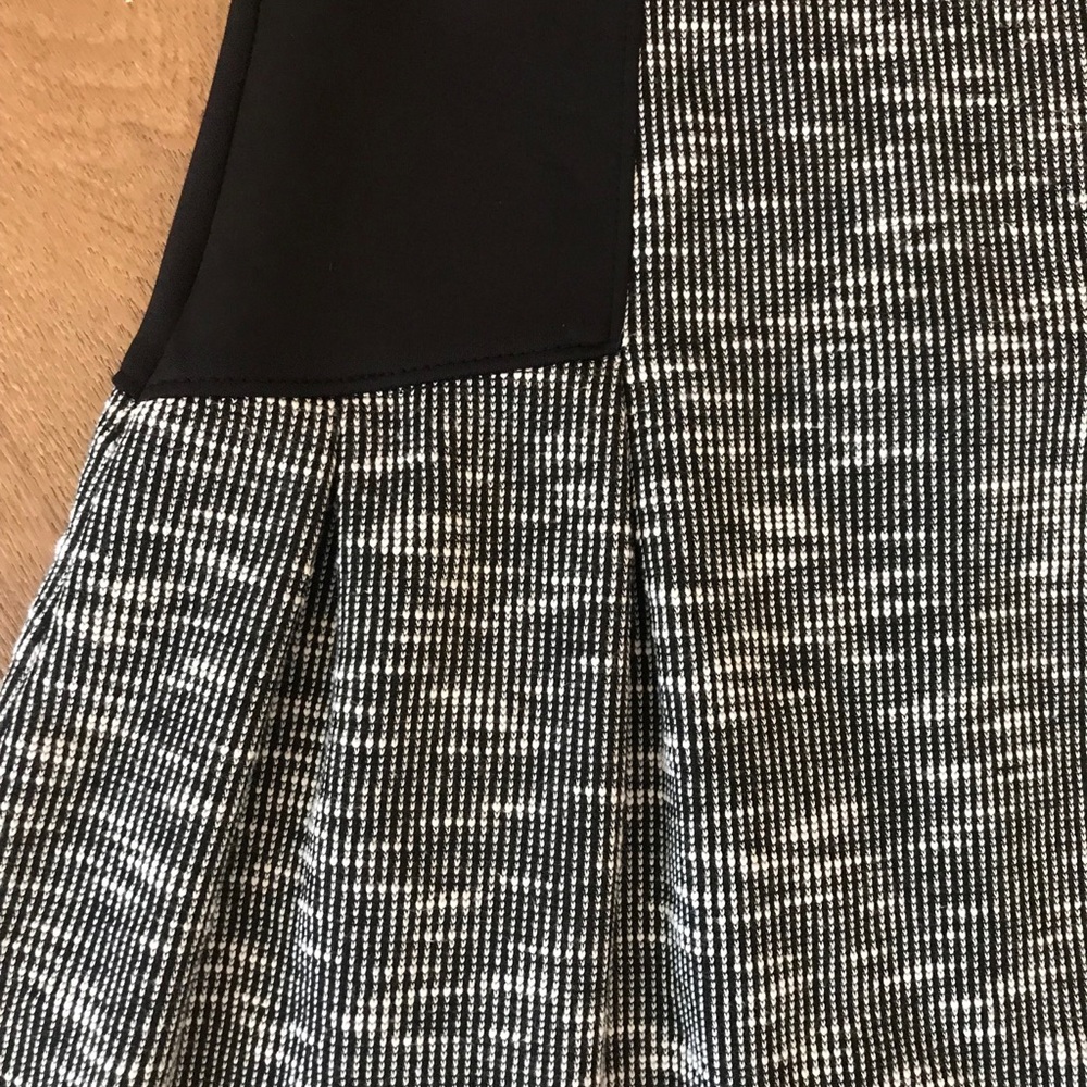 Guess Dress - Picture 5 of 5